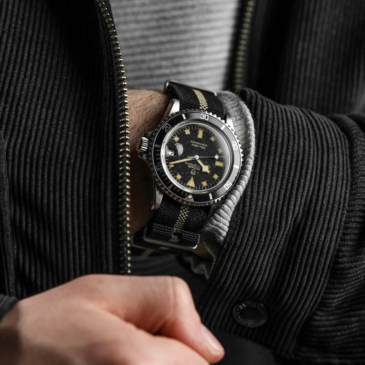 1973 British Military Watch Strap: AIRBORNE Elastic - Black / Sand