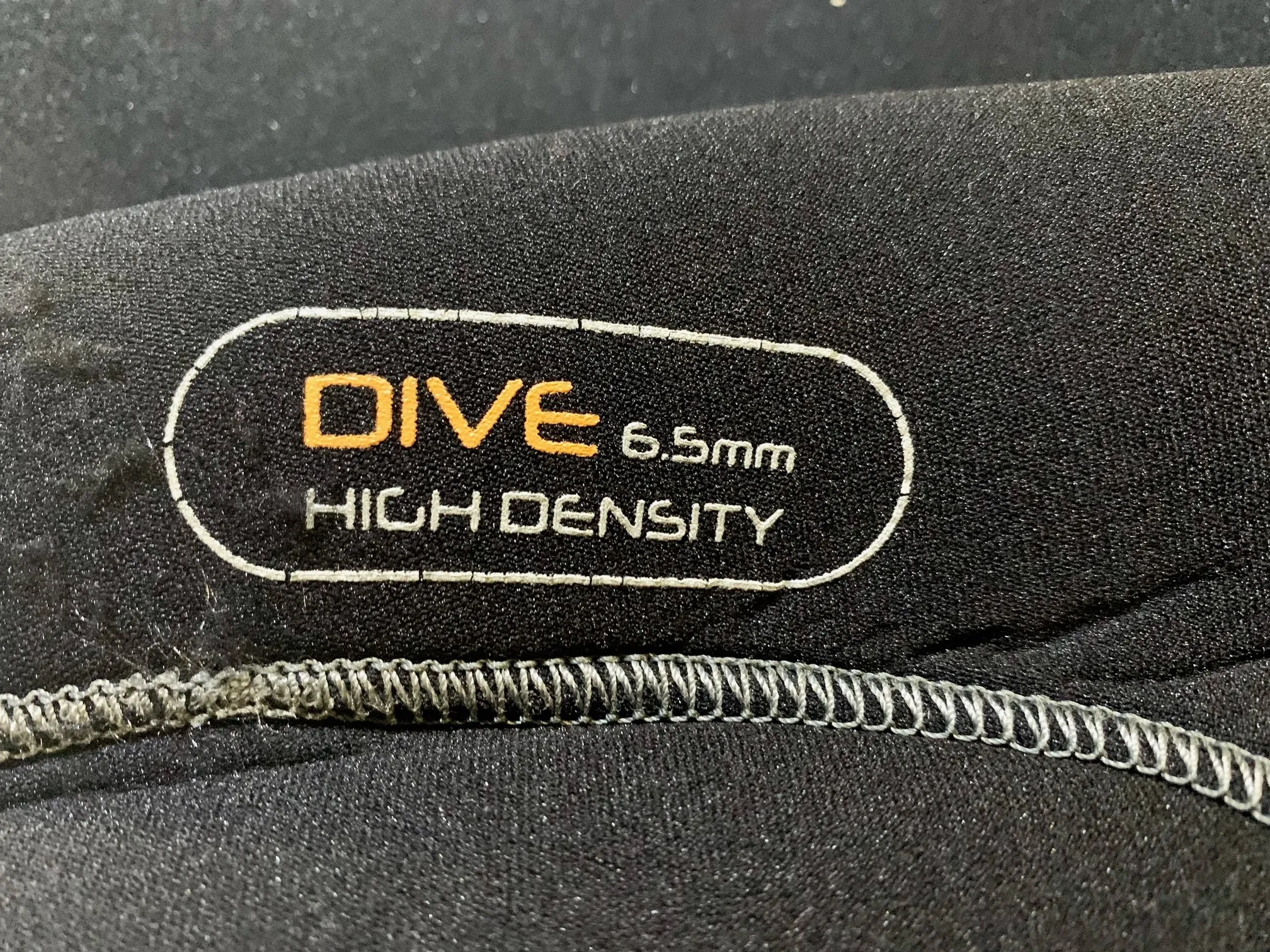 Aqua Lung Wetsuit with Hood 6.5mm High Density Ladies - Size M Pre-owned