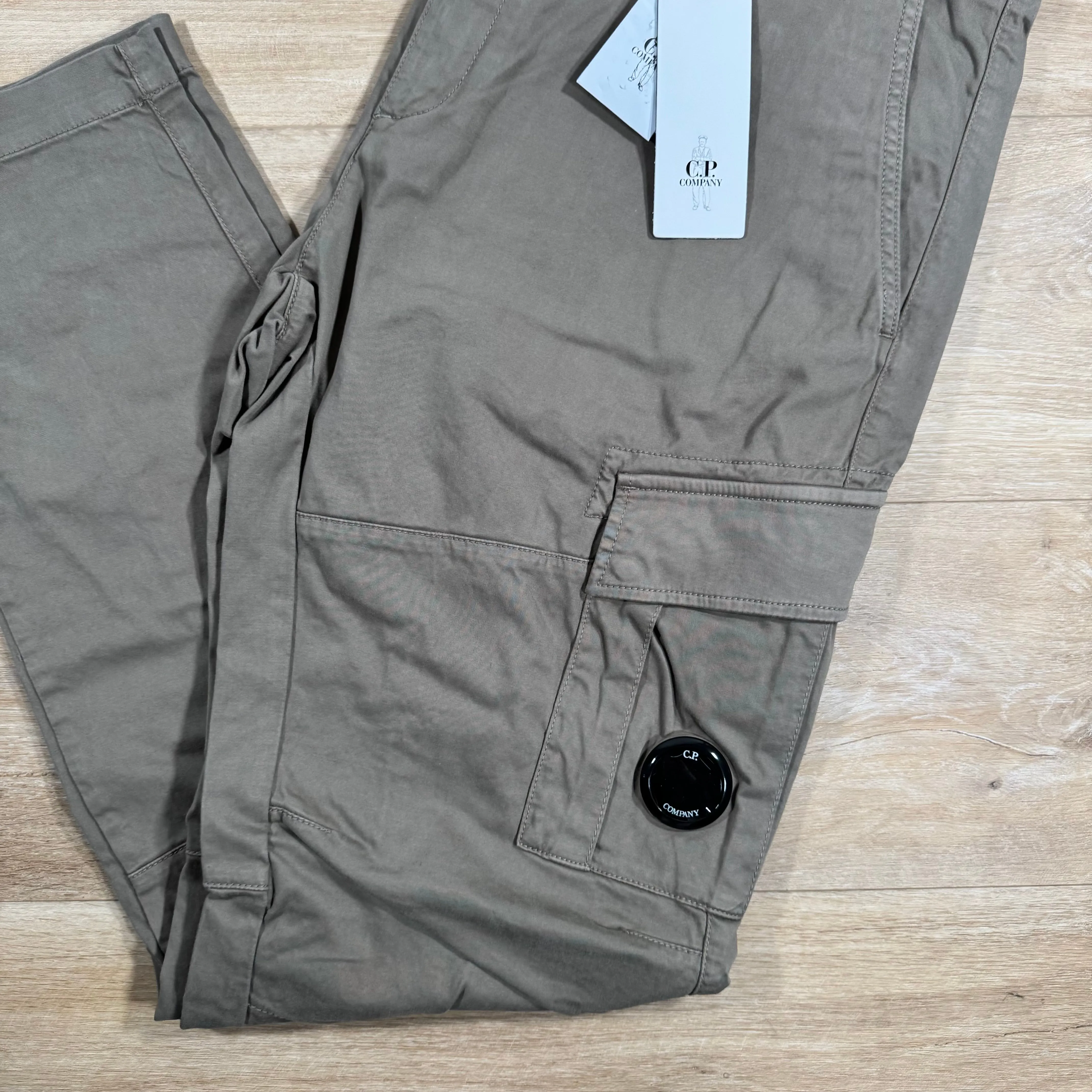 C.P. Company Stretch Sateen Lens Cargo Pants in Walnut
