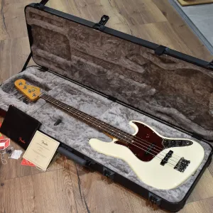 Fender American Professional II Jazz Bass Olympic White w/Hard Case (Pre-Owned)