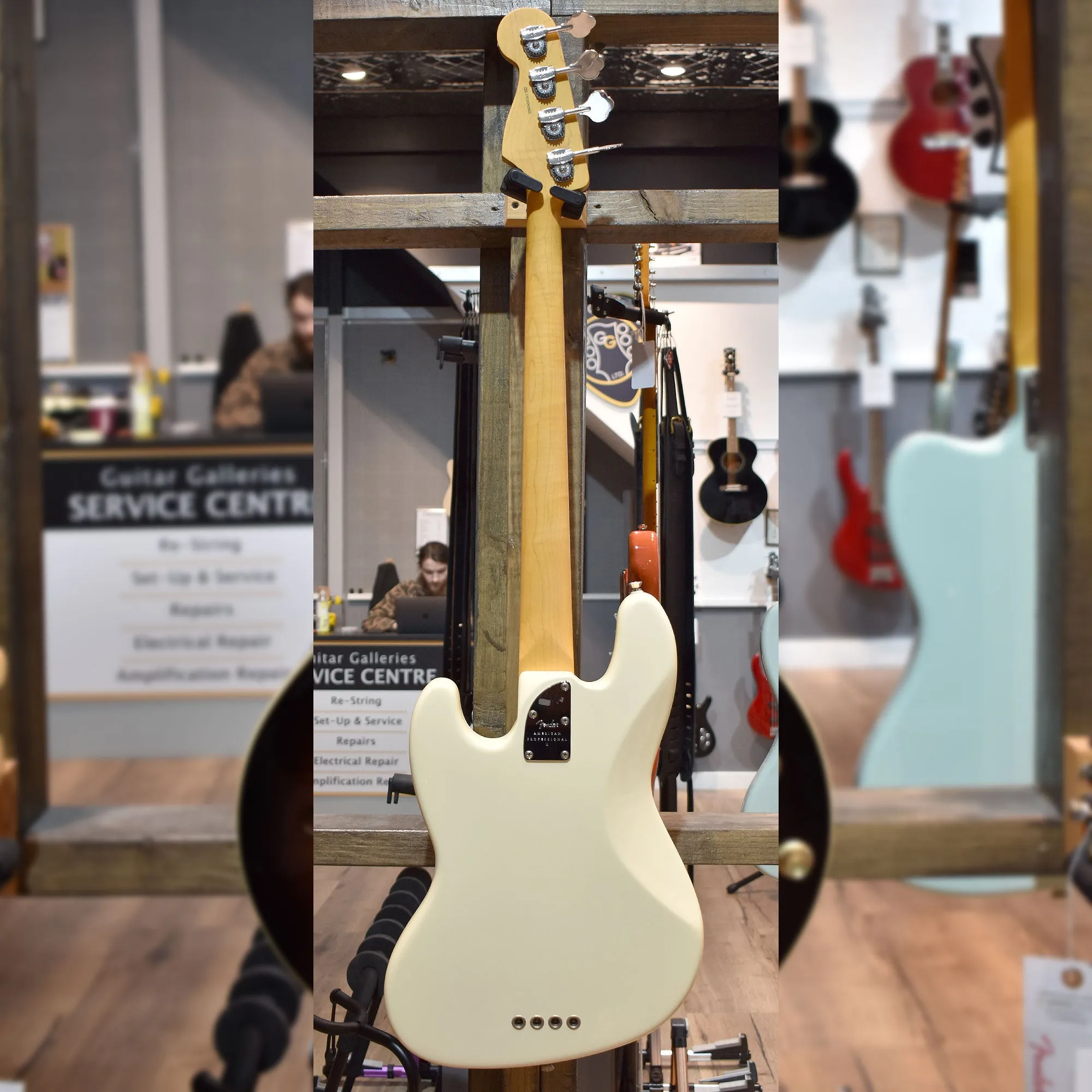 Fender American Professional II Jazz Bass Olympic White w/Hard Case (Pre-Owned)
